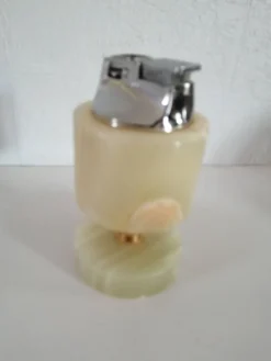 Briquet de table piezo onyx et métal doré, kogen 1970-1980