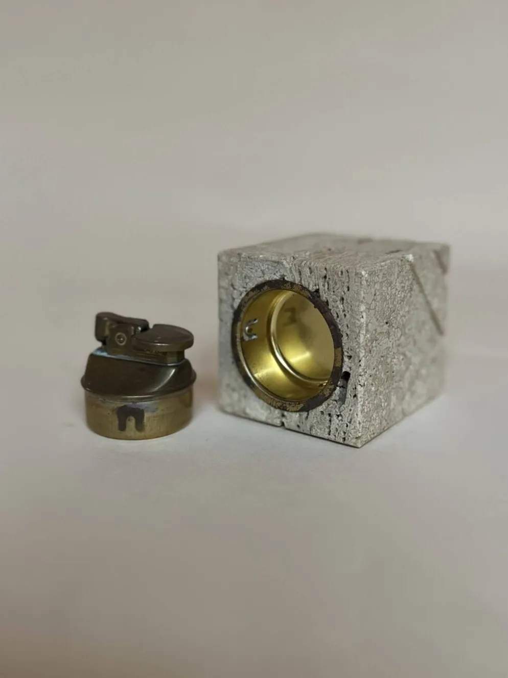Briquet en travertin Cerri Nestore