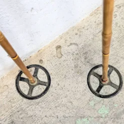 Bâtons de ski en bois