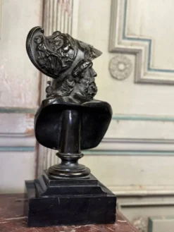 Buste d’Ajax, bronze patine noire sur un socle en marbre noir de Belgique, XIXème siècle