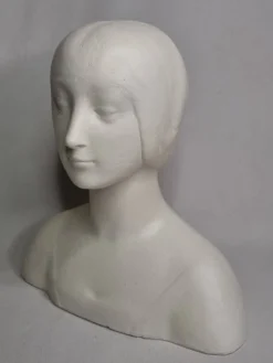 Buste d’après Laurana style renaissance, dit d’Aragon, plâtre patiné, 33 cm