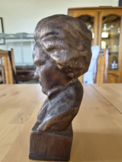 Buste de Beethoven sculpté en bois - statue vintage