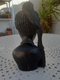 Buste de femme africaine