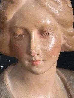Buste de femme Art nouveau en plâtre polychrome, vers 1900