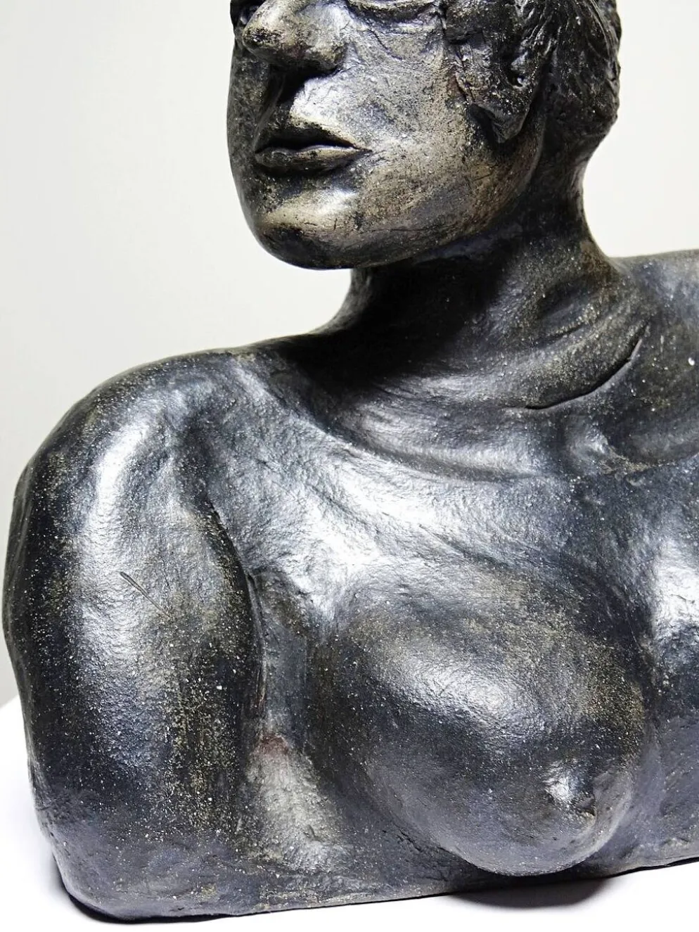 Buste de femme en céramique artisanat d'art, XXe