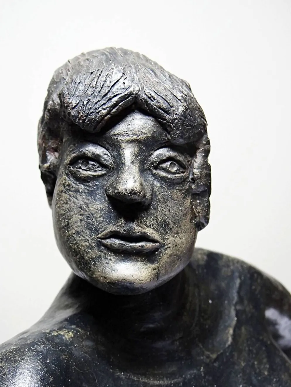 Buste de femme en céramique artisanat d'art, XXe