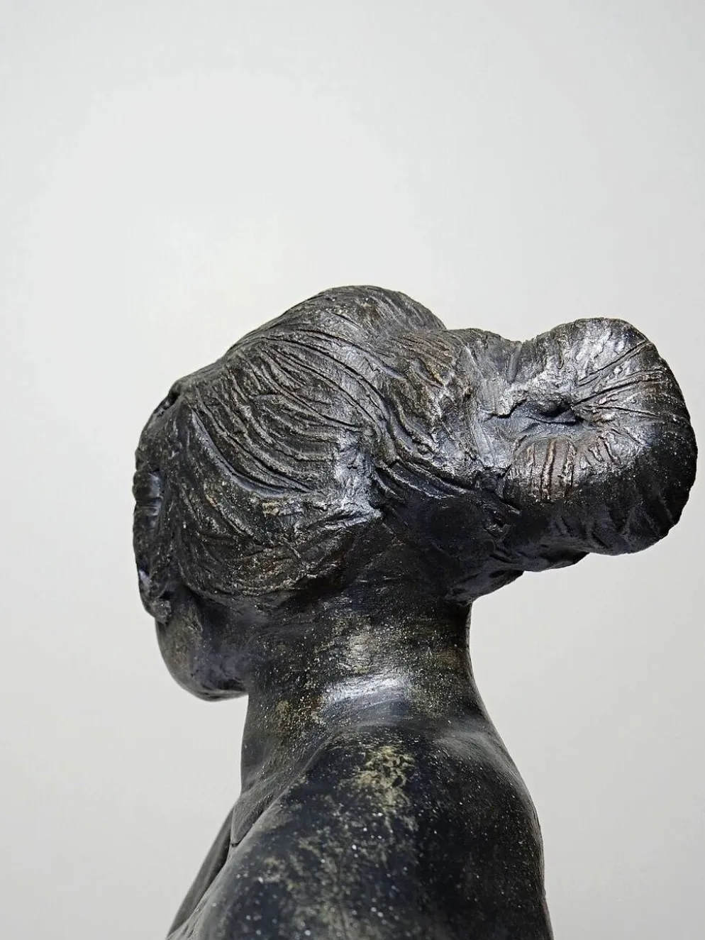 Buste de femme en céramique artisanat d'art, XXe