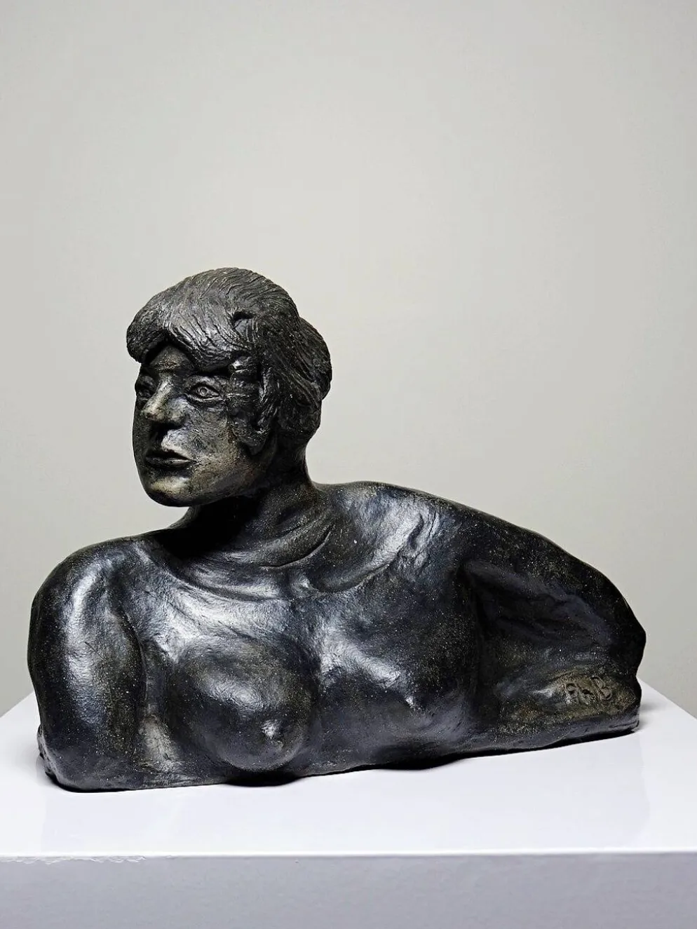 Buste de femme en céramique artisanat d'art, XXe