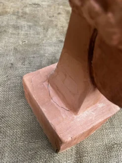 Buste de femme en terre cuite