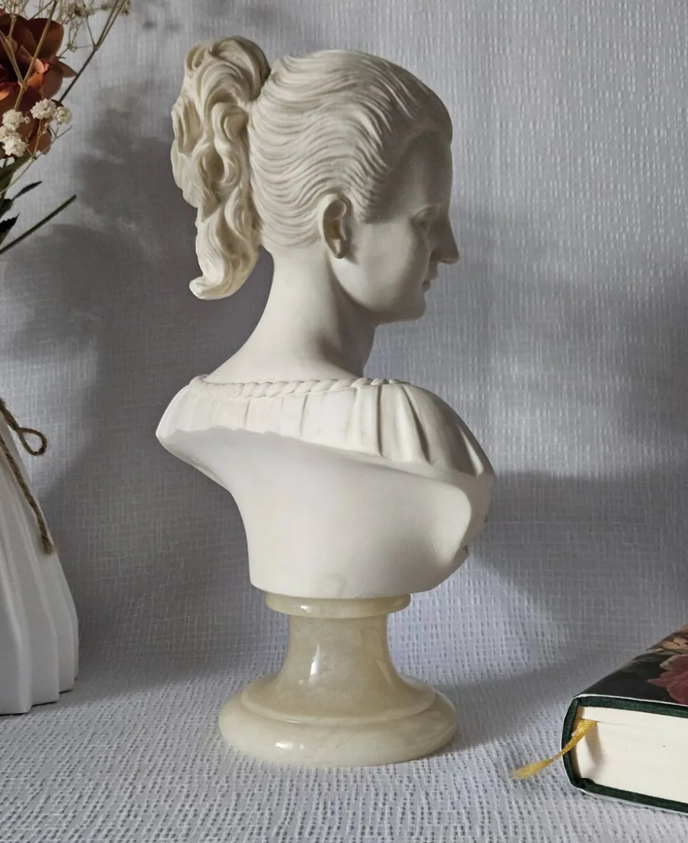 Buste de femme Italie vintage