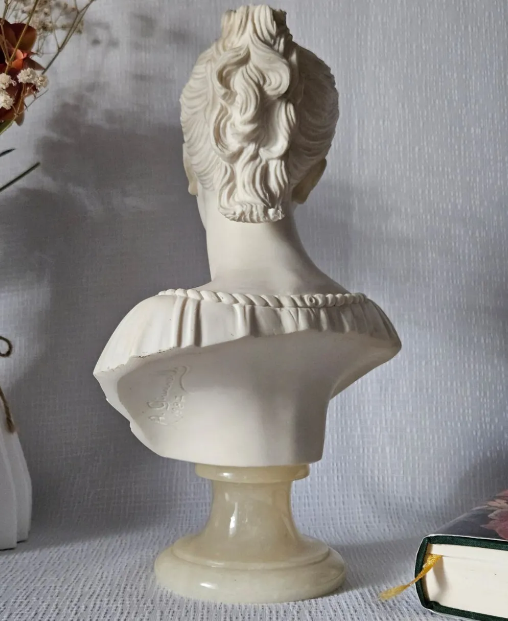 Buste de femme Italie vintage