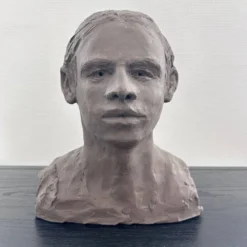 Buste de jeune aborigène
