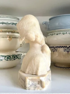 Buste de jeune femme en albâtre, Angiolo Malavolti, début XXème