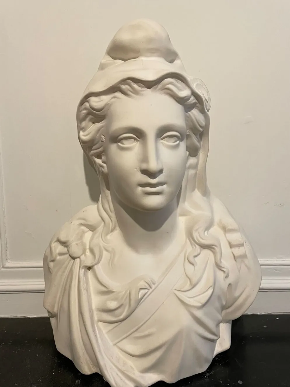 Buste de Marianne en plâtre modèle Mauger