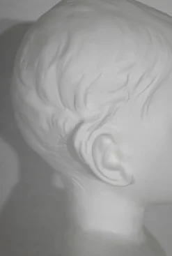 Buste d’enfant en biscuit de limoges – début xxe