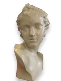 Buste d'Eros en terre cuite émaillée
