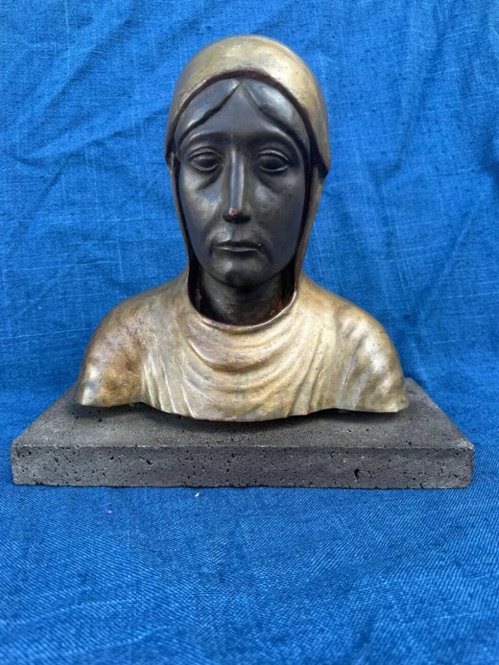 Buste de Vierge noire de Marsat, Ateliers de Moulage du Louvre