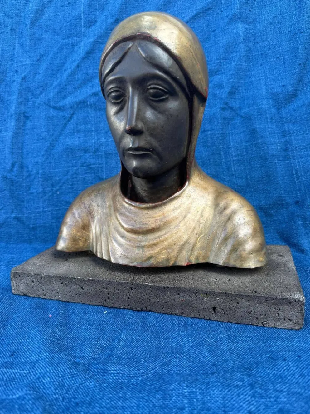 Buste de Vierge noire de Marsat, Ateliers de Moulage du Louvre