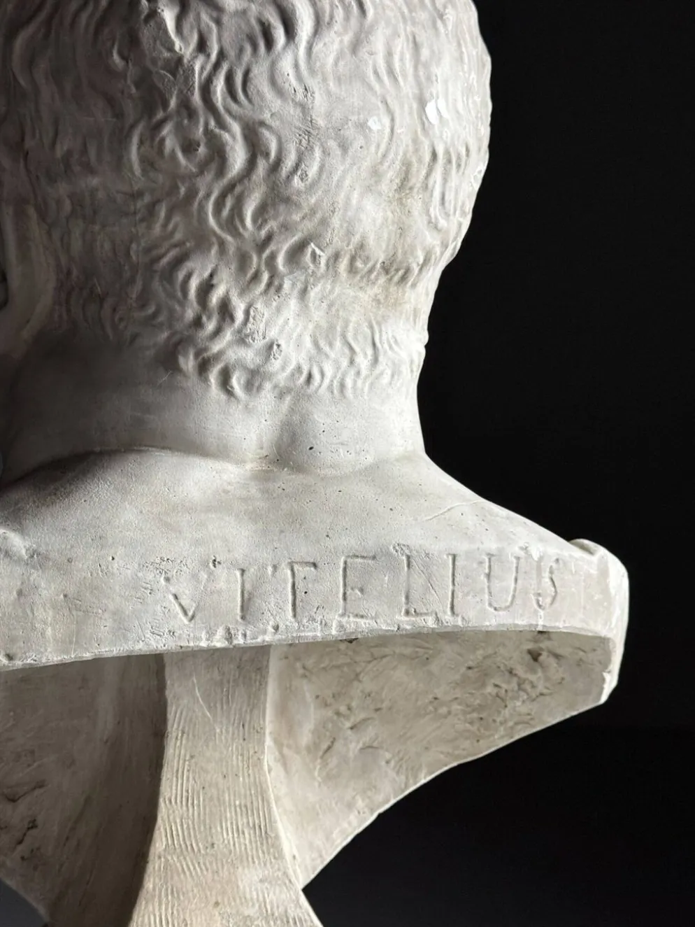 Buste de Vitellius en plâtre romain, 20e siècle.