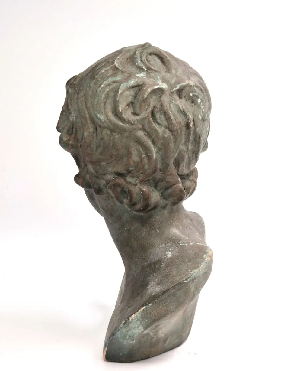 Buste d'Éros - Dieu de l'Amour, en plâtre bronzé, début du 20e siècle.
