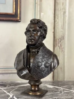 Buste en bronze de l’amiral Hucos, signé Dubray 1854