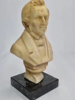 Buste en cire du compositeur Frédéric Chopin, 16 cm