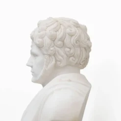 Buste en marbre blanc d'un empereur romain, XXe siècle