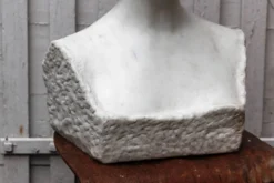 Buste en marbre blanc, signé Léoni, 19ème siècle