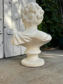 Buste en plâtre