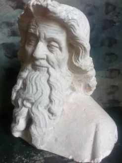 Buste en plâtre
