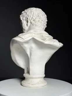 Buste en plâtre de Caracalla appelant