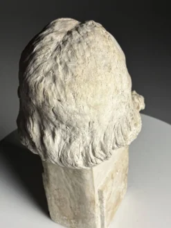 Buste en plâtre tête classique
