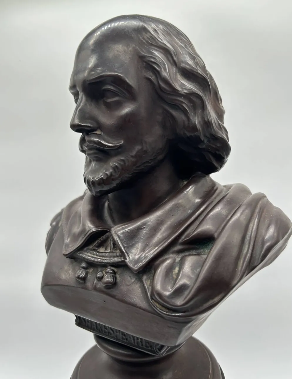 Buste en terre cuite de Shakespeare par Rudolf Uffrecht