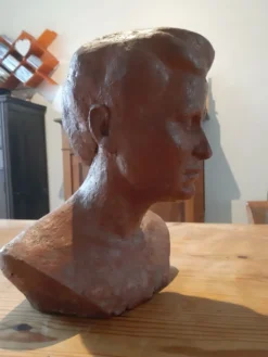 Buste femme des années 50 en terre cuite