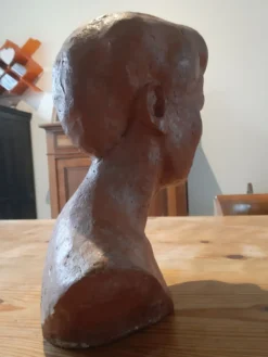 Buste femme des années 50 en terre cuite
