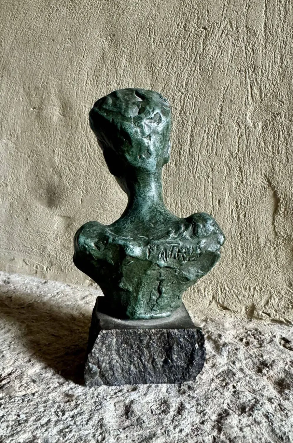 Buste femme signé Ernest Patris, (1909-1981)