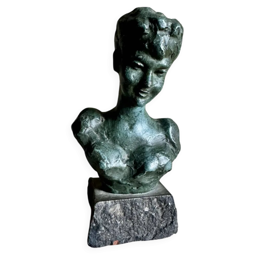Buste femme signé Ernest Patris, (1909-1981)