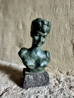 Buste femme signé Ernest Patris, (1909-1981)