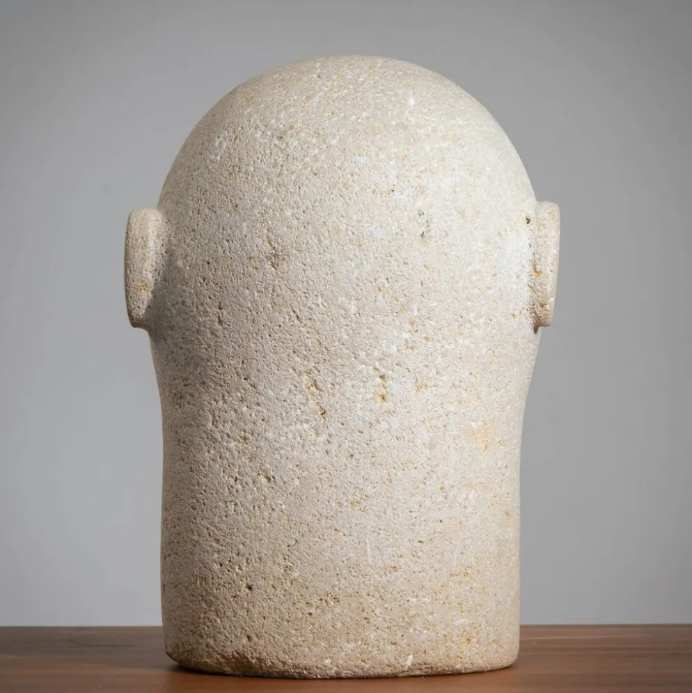 Buste masculin sculpté moderniste en grès