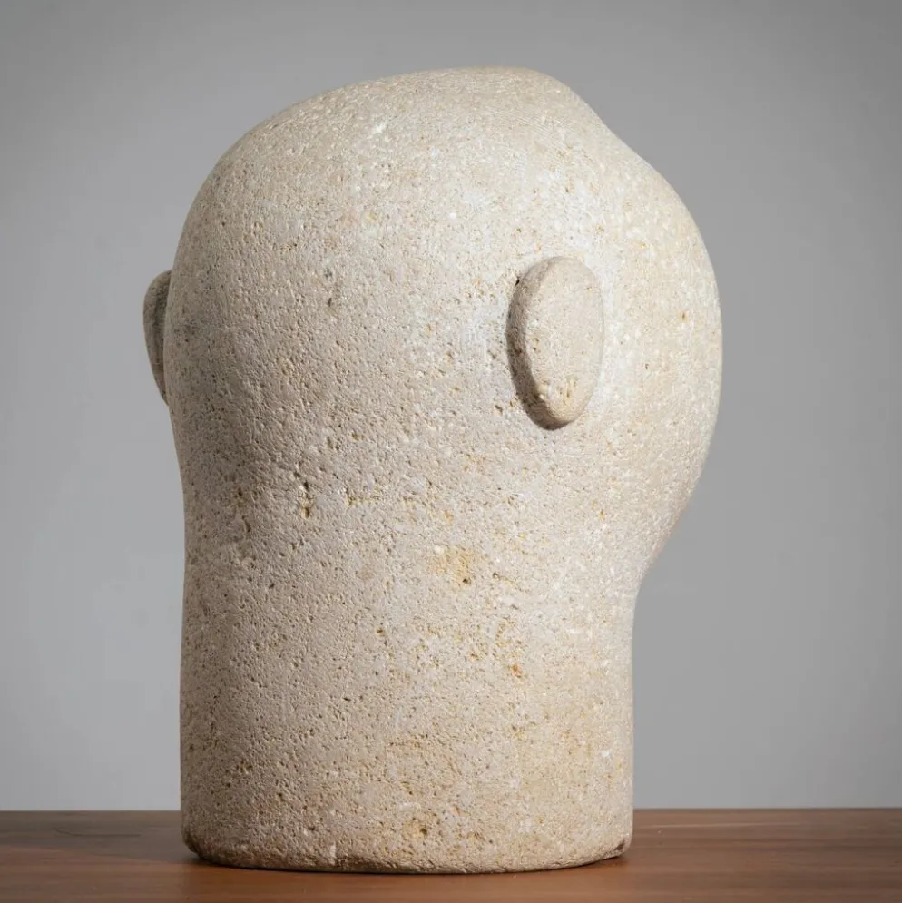 Buste masculin sculpté moderniste en grès