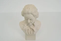 Buste sculpture en plâtre du milieu du siècle de Ludwig van Beethoven, vers 1950