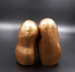 Bustes d'homme et de femme en bronze