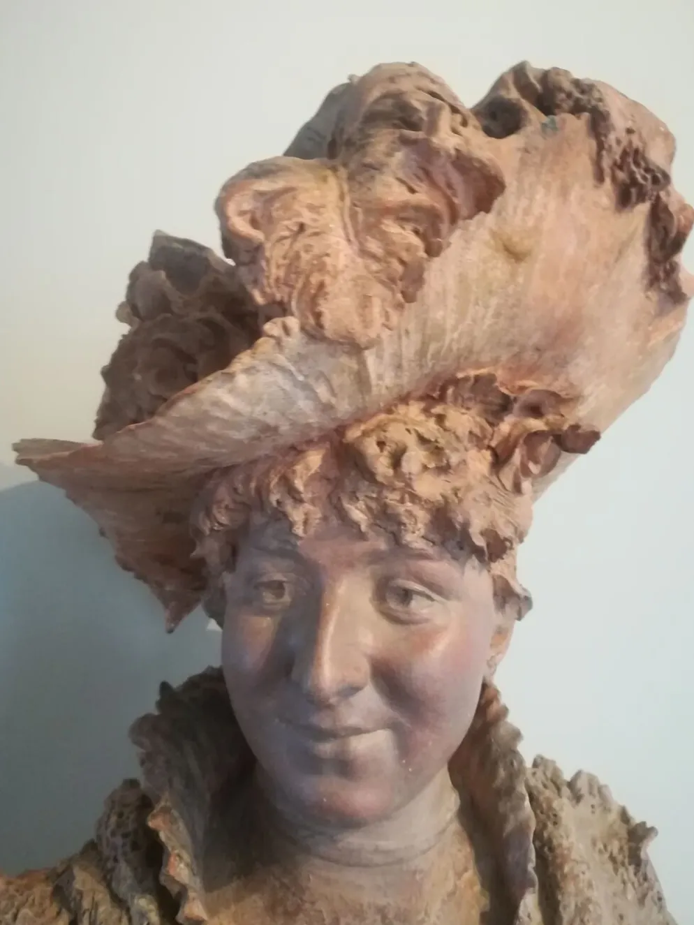 Buste signé D. Van Den Bossche en terre cuite