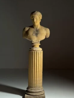 Buste sur piédestal Antinous, 20ème siècle