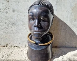 Buste tribal africain en ébène