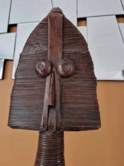 Bwété, figure de gardien reliquaire - Kota Mahongwé, Gabon - bois et cuivre
