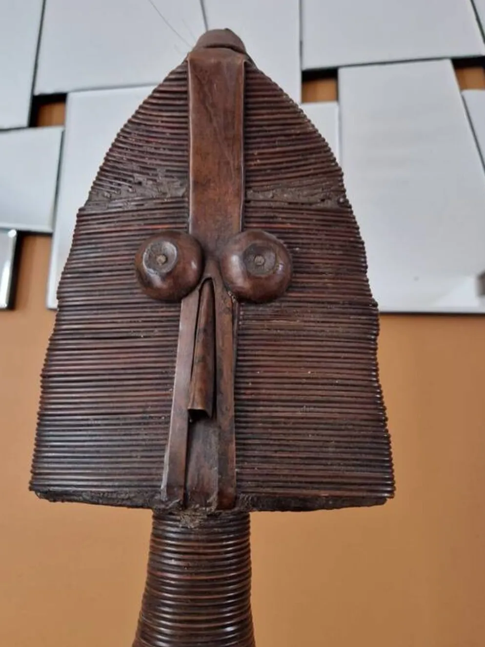 Bwété, figure de gardien reliquaire - Kota Mahongwé, Gabon - bois et cuivre