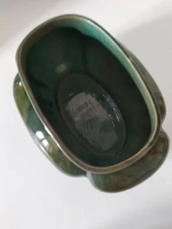 Cache-pot Art déco lobé en faïence émaillée vert turquoise