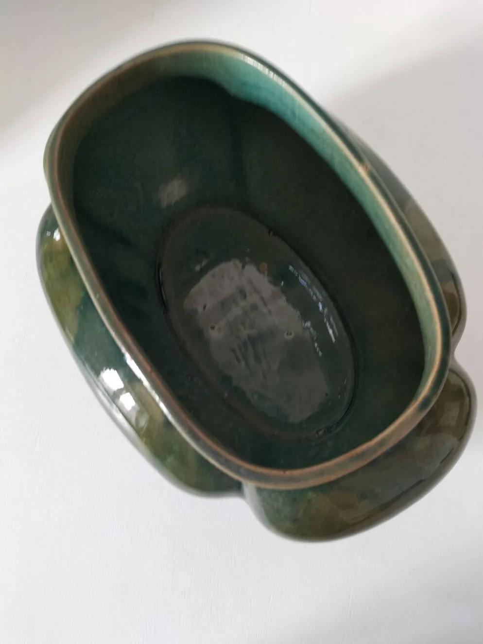 Cache-pot Art déco lobé en faïence émaillée vert turquoise