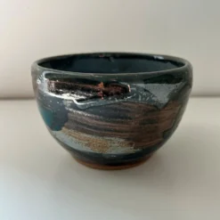 Cache pot artisanal signé